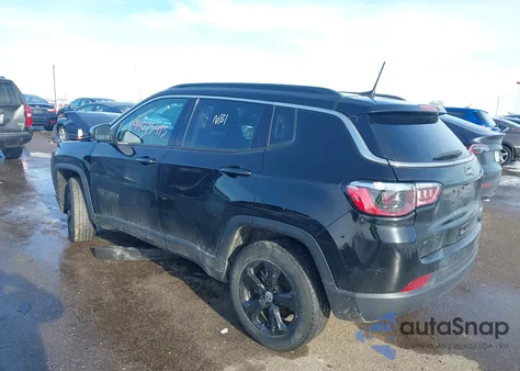 2020 Jeep Compass Latitude 4X4 z USA, uszkodzony, nr VIN 3C4NJDBB5LT255887